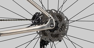 Bei den Komplettbikes finden sich Shimano GRX 820 Bremssättel ... Bei den Komplettbikes finden sich Shimano GRX 820 Bremssättel ...