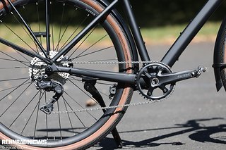 Der Shimano Antrieb mit einem 40er Kettenblatt und 10-42 Kassette passt noch zum Einsatzzweck