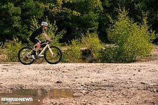 Das Backroad gehört in Punkto Fahreigenschaften zu den besonders ausgewogenen und harmonischen Gravel Bikes. Das Backroad gehört in Punkto Fahreigenschaften zu den besonders ausgewogenen und harmonischen Gravel Bikes.
