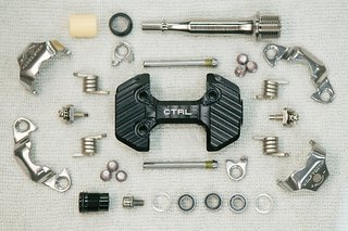 Das CTRL Pedal im auseinandergebauten Zustand