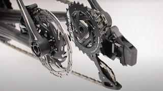 Reifenwechsel wie in der Formel 1 – mit dem Fasten Switch Wheel System soll es ratzfatz gehen. Reifenwechsel wie in der Formel 1 – mit dem Fasten Switch Wheel System soll es ratzfatz gehen.