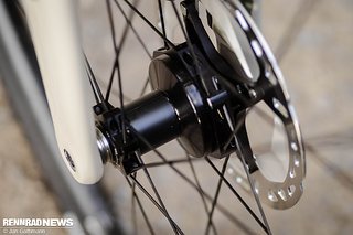 Das Meisterwerk aus Tübingen liefert so effizient Energie, dass es kaum spürbar ist und ist hervorragend gegen Witterungseinflüsse abgedichtet. Das Meisterwerk aus Tübingen liefert so effizient Energie, dass es kaum spürbar ist und ist hervorragend gegen Witterungseinflüsse abgedichtet.