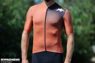Assos Equipe RS Jersey S11 für 200 €