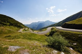 Der Anstieg nach Luz Ardiden hat auch Passagen, an denen Profis sicher aufs große Blatt schalten.