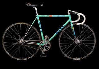 Bianchi Pista, Columbus EL Rahmen im Team-Design, Campa Record Pista Kurbel, 3t Bahn Lenker