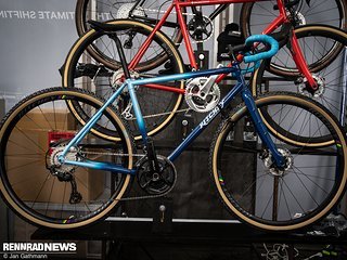 Auch eins der ersten 15 Ritchey Outback Jubiliäums-Bikes gab es  am Mütze-Stand schon aufgebaut zu sehen.