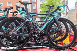 Team Arkéa Samsic fährt mit dem neuen Bianchi Oltre RC.