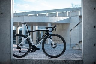 Mit der geschwungenen Onda Gabel  hat Pinarello eine Art Markenzeichen geschaffen