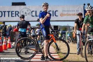 Das Giant TCX Cyclocross Bike wurde schon in den Anfangstagen des Gravelns gerne zum Schotterfahren genutzt.