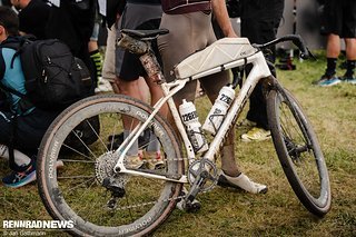Lapierre Crosshill CF mit Polymer Laufradsatz und großer Cyclite Oberrohrtasche.