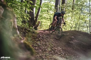 Trotz minimal flacherem Lenkwinkel ist der Radstand kompakt geblieben