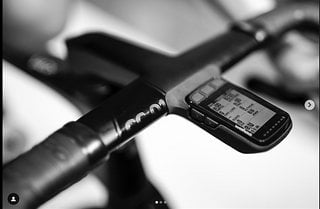 Colnago hat sich mit Hinloopen Design zusammengetan, um den Wahoo Elemnt Bolt besser zu integrieren.