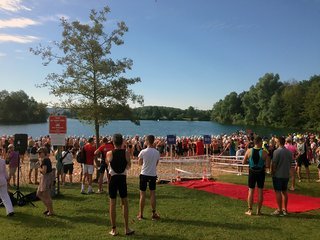 Zum Churfranken Triathlon in Niedernberg kann ich mit dem Rad von zu Hause an den Start fahren.