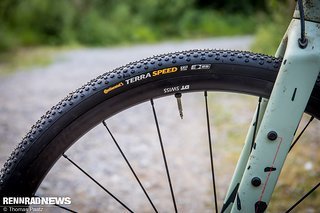 Der Continental Terra Speed ist ein Gravelreifen für harte Böden