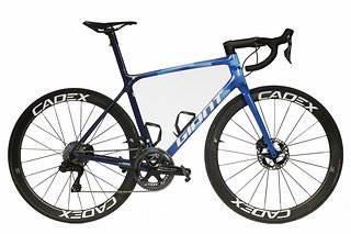 Das Giant TCR Advanced SL Disc ist das neue Teambike bei BikeExchange-Jayco