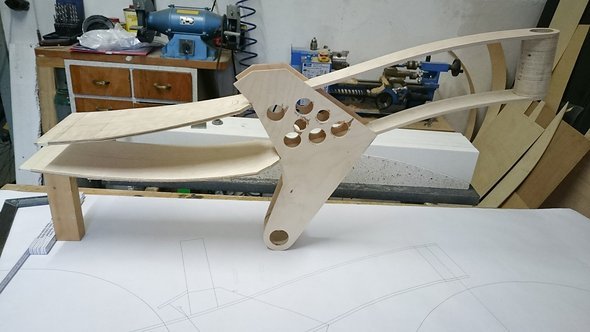 Gebogene Platten für die Kastenkonstruktion Gebogene Platten für die Kastenkonstruktion