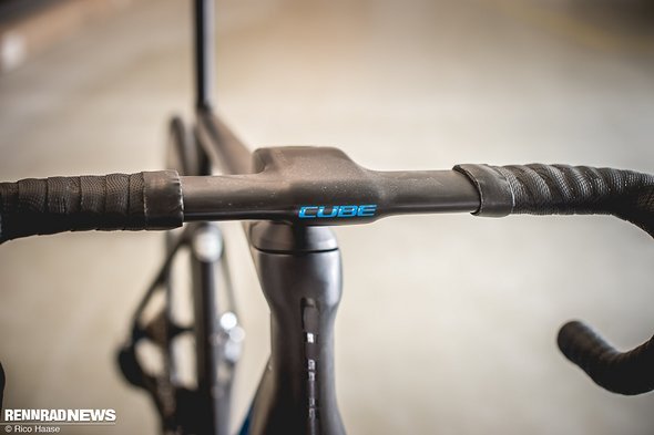 Aero-optimierte Formen, die im Inneren genug Platz zur Führung der Kabel bieten Aero-optimierte Formen, die im Inneren genug Platz zur Führung der Kabel bieten