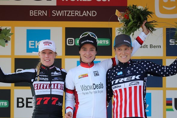 Das Podium der Frauen Elite Das Podium der Frauen Elite