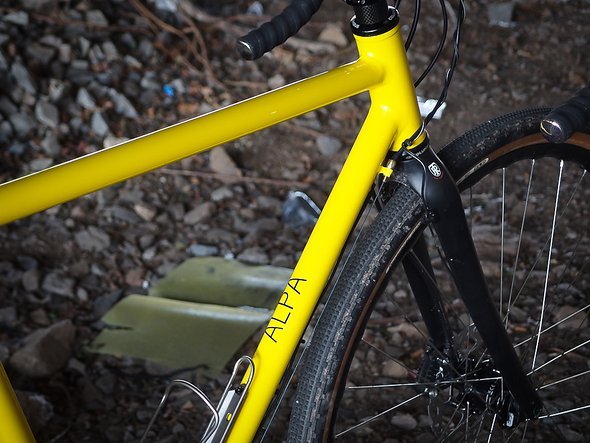 Die Ritchey Carbongabel ist eine der wenigen noch einzeln erhältlichen mit Flat-Mount-Aufnahme und 12 mm-Steckachse Die Ritchey Carbongabel ist eine der wenigen noch einzeln erhältlichen mit Flat-Mount-Aufnahme und 12 mm-Steckachse