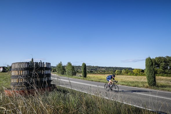 Im Sprint wirkt der Reifen dynamisch – Unterschiede zu anderen Reifen sind aber naturgemäß nicht zu erfühlen, wenn Rad, Wind und Laufräder mit hineinspielen Im Sprint wirkt der Reifen dynamisch – Unterschiede zu anderen Reifen sind aber naturgemäß nicht zu erfühlen, wenn Rad, Wind und Laufräder mit hineinspielen