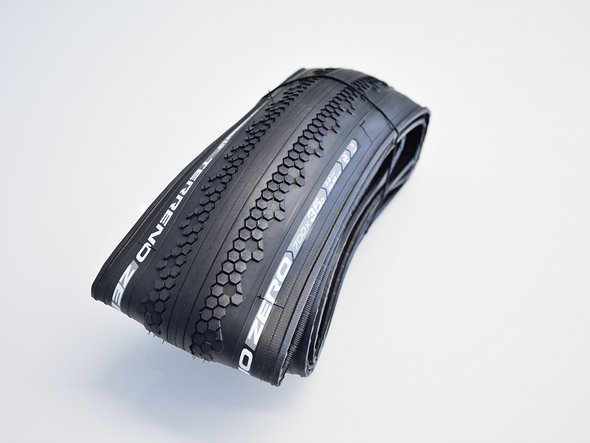 Tubeless fähiger Faltreifen Tubeless fähiger Faltreifen