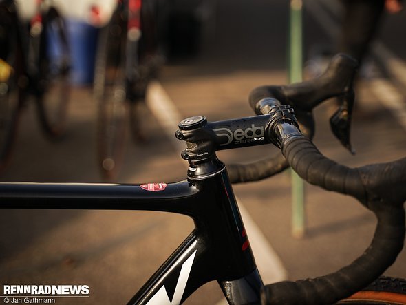 Das Ridley X-Night ist das einzige Pro-Bike, das wir sahen, bei dem alle Züge und Leitungen im Rahmen verlaufen Das Ridley X-Night ist das einzige Pro-Bike, das wir sahen, bei dem alle Züge und Leitungen im Rahmen verlaufen