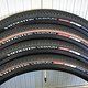 Neuer Vredestein Aventura Gravel Reifen: Tubeless Ready und in 38-622 sowie 44-622 mit zwei schwarzer oder naturfarbener Seitenwand zu haben