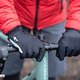 Gefütterte winddichte Handschuhe eignen sich ebenfalls für sehr kalte Tage