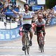 Peter Sagan gewinnt im Stadion von Roubaix den Sprint vor Sylvan Dillier