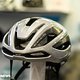 Der Kask Elemento ist der Hightech-Helm der italienischen Marke und soll beste Belüftung und Tragekomfort mit Windschnittigkeit vereinen