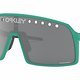 Oakley Sutro Eyeshade in Celeste: Lüftungslöcher erinnern an das Original-Design