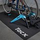 Der Tacx Boost ist für Rennräder, Tria-Bikes und MTBs mit Schnellspann-Achsen geeignet.