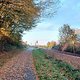 RR Jeder Bogen des Vennbahnwegs biegt sich vor Spannung. Wenn die Biegung nachlässt, sich der Asphaltstreifen streckt und den Blick nach vorne frei gibt, wandert der Blick erwartungsvoll bis zur nächsten Biegung. Aber es ist kein weißer Helm in...