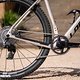 Der SRAM Rival XPLR AXS-Antrieb am Testrad ist mit 40 zu 10-44 passend untersetzt für hügeliges Terrain.