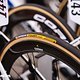 Schmale Michelin Power Cup-Reifen auf Corima Laufrädern.