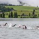 Dank Neopren-Anzügen muss beim Schwimmen niemand frieren.