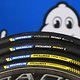 Alle Reifen der neuen Power-Serie: Im Road-Bereich steigt Michelin in die Tubeless Ready-Technik ein (ganz hinten). Auch der Tube-Type-Reifen (davor) wurde optimiert.
