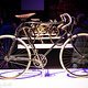Dieses Peugeot Rennrad datierte die Ausstellung auf 1912