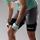 Bib-Shorts mit integrierter Over-Short gehören dazu.