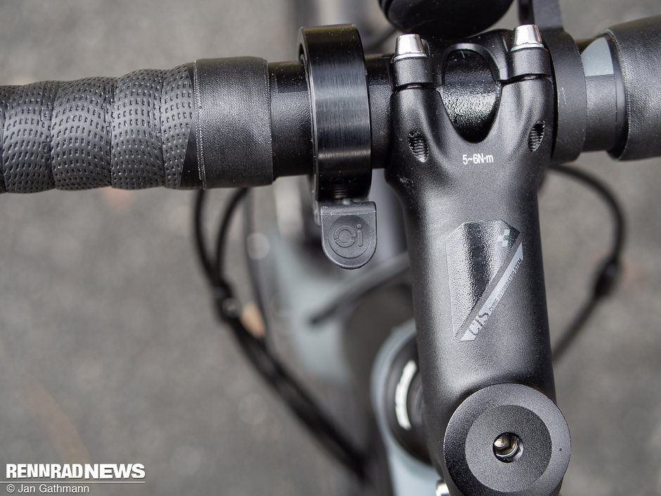 Test Cube Nuroad Race FE 2019 Mattschwarzer Arbeitsrenner mit Komfort RennradNews