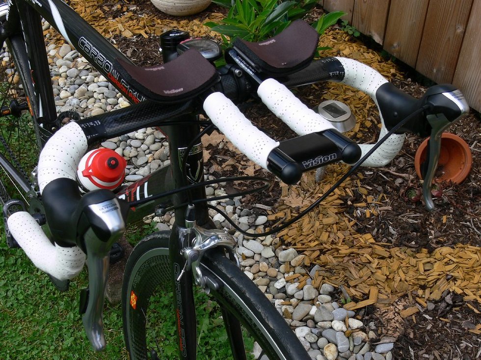 Foto Triathlon Aufsatz mit >Lenkerband